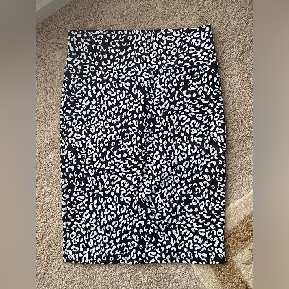 LuLaRoe Cassie Skirt